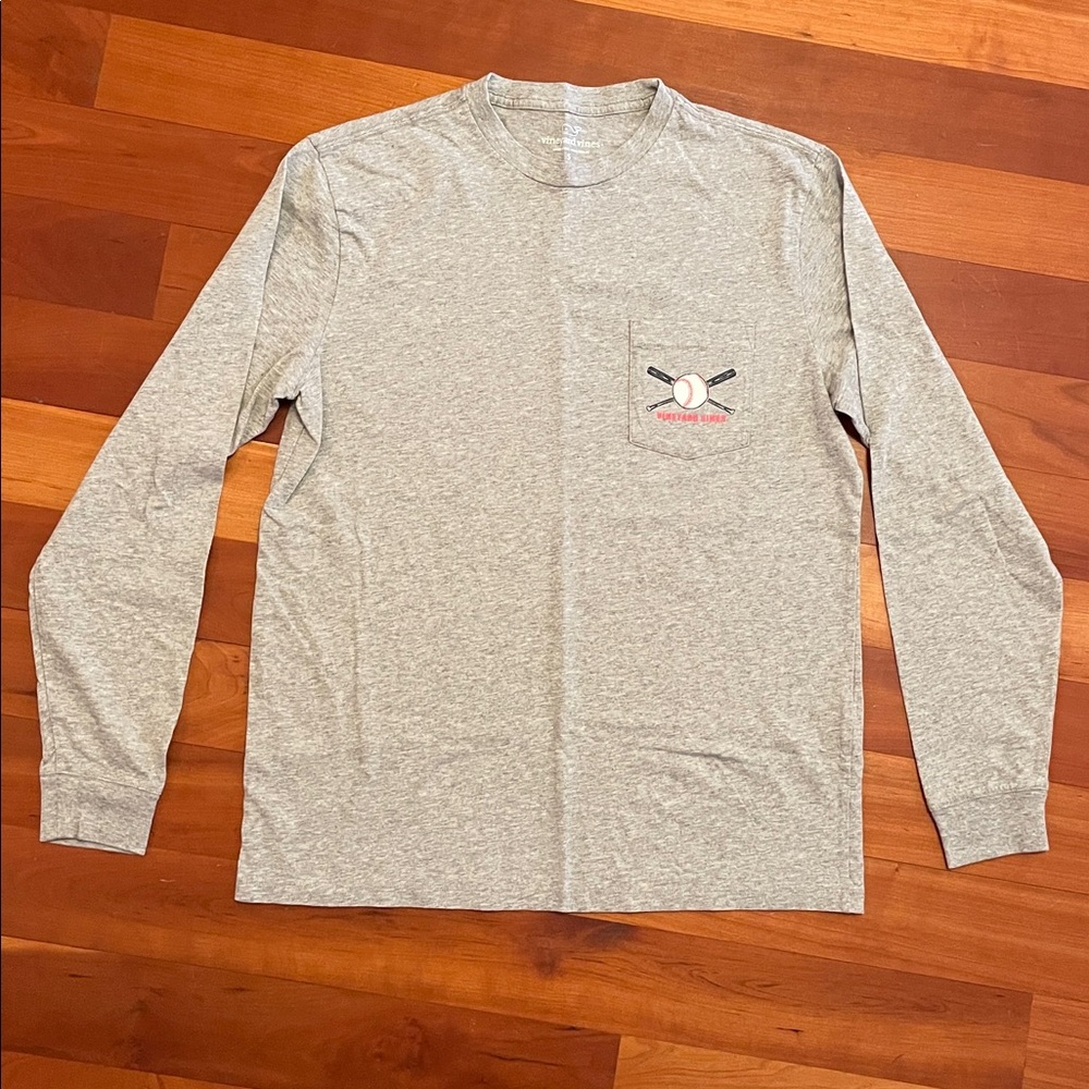 Vineyard Vines Light Heather Gray Long-Sleeve Pocket Tee